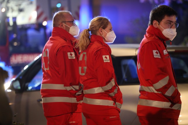 Kellerbrand in einem Einfamilienhaus in Bad Hall sorgt fr Einsatz zweier Feuerwehren
