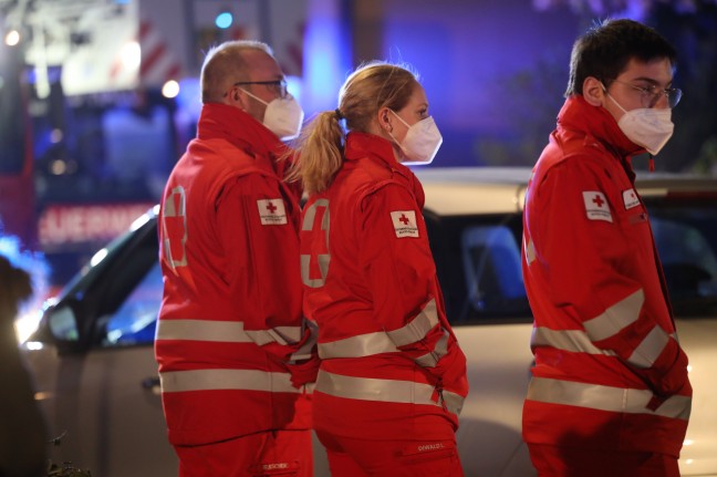 Kellerbrand in einem Einfamilienhaus in Bad Hall sorgt für Einsatz zweier Feuerwehren