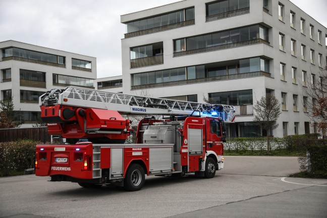 Feuerwehr bei vermutetem Gasaustritt in Wels-Lichtenegg im Einsatz