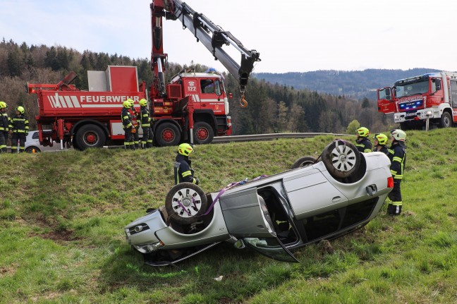 Schwerer Crash auf Salzkammergutstraße bei Regau