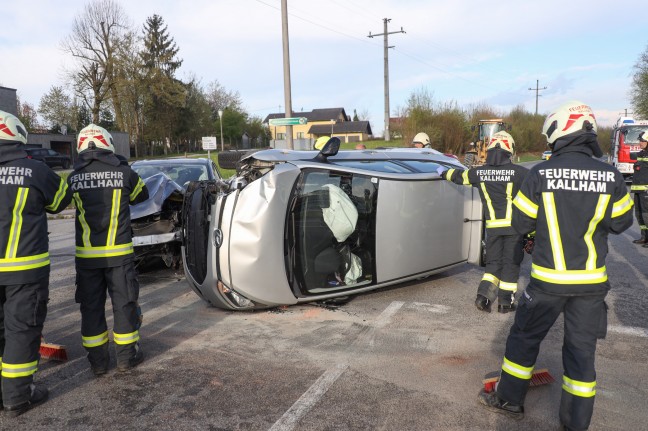 Schwerer Kreuzungscrash auf Innviertler Straße bei Kallham