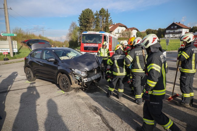 Schwerer Kreuzungscrash auf Innviertler Straße bei Kallham