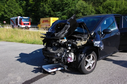 Verkehrsunfall auf der Sattledter Strae in Fischlham