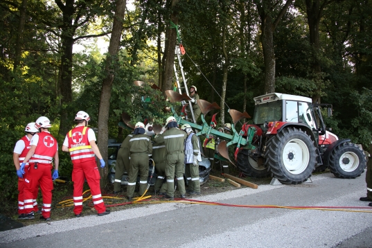 Einsatzübung von Feuerwehr und Rotem Kreuz in Sipbachzell