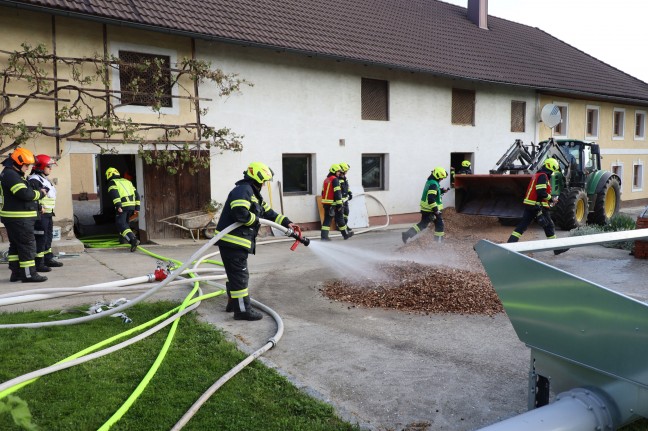 Brand in einem Hackschnitzelbunker auf einem Bauernhof in Dietach