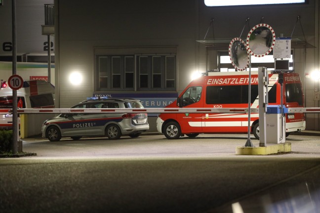 Tödlicher Arbeitsunfall bei Verladearbeiten in einem Unternehmen in Weißkirchen an der Traun