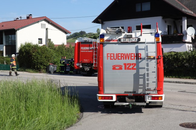 Zimmerbrand in einem Wohnhaus in Kematen am Innbach fordert eine verletzte Person