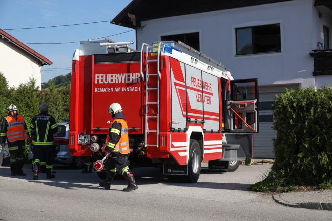 Zimmerbrand in einem Wohnhaus in Kematen am Innbach fordert eine verletzte Person