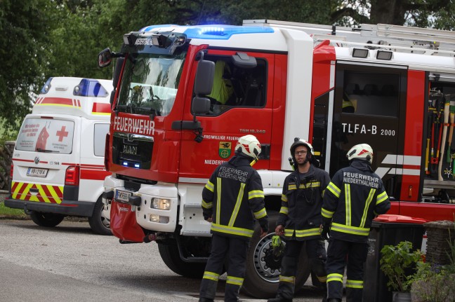 Brand in Werkstätte eines landwirtschaftlichen Gebäudes in Niederthalheim