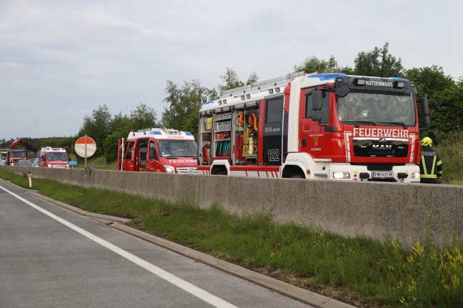 Autoüberschlag im Baustellenbereich auf Westautobahn bei Ohlsdorf