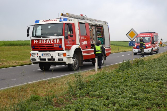 Schwerer Kreuzungscrash auf Eferdinger Strae bei Prambachkirchen