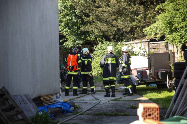 Brand in einer Garage neben Wohnhaus in Buchkirchen