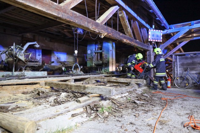 Brand eines Schaltschrankes bei altem Säge- und Kleinkraftwerk in Scharnstein