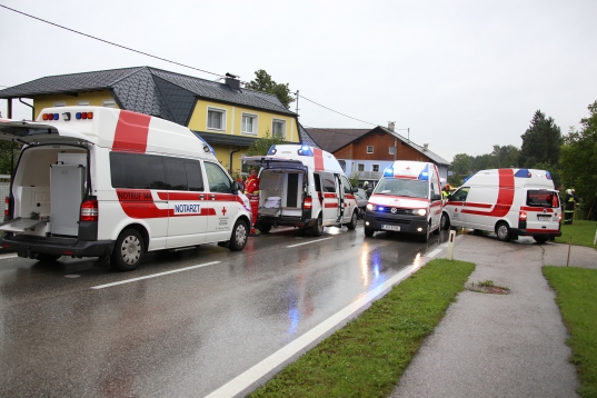 Unfall mit drei Fahrzeugen in Nußbach fordert mehrere Verletzte