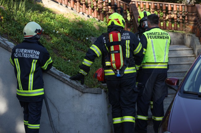 Brand eines Gasgrillers samt Gasflasche in Schleißheim