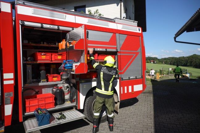Drei Feuerwehren bei Brand im Wohnhaus eines Bauernhofes in Peterskirchen im Einsatz