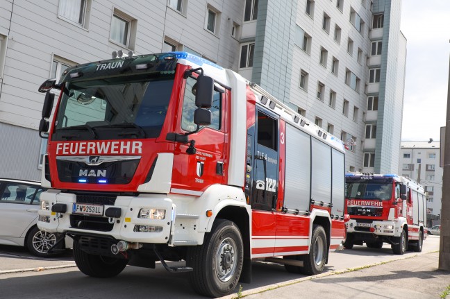 Brandverdacht in Traun: Feuerwehr hoffte vergeblich auf Gru aus der Kche