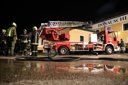 Brand im Wellnessbereich eines Hotels an der Schlögener Schlinge in Haibach ob der Donau