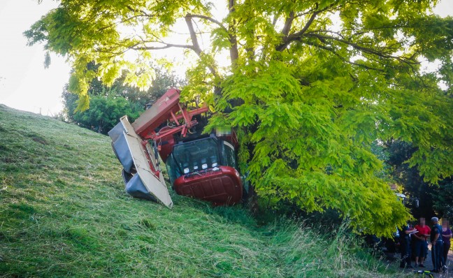 Schwerverletzter bei schwerem Traktorunfall in Geinberg