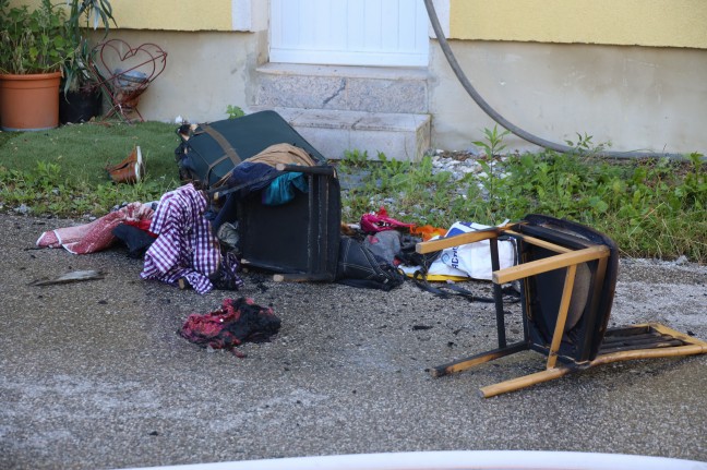 Suspekter Brand in einer Wohnung beziehungsweise eines Containers in Buchkirchen