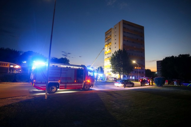 Vollbrand einer Wohnung in einem Hochhaus in Braunau am Inn