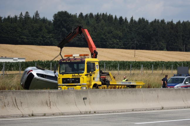 Autoberschlag auf Westautobahn bei Sattledt endet glimpflich