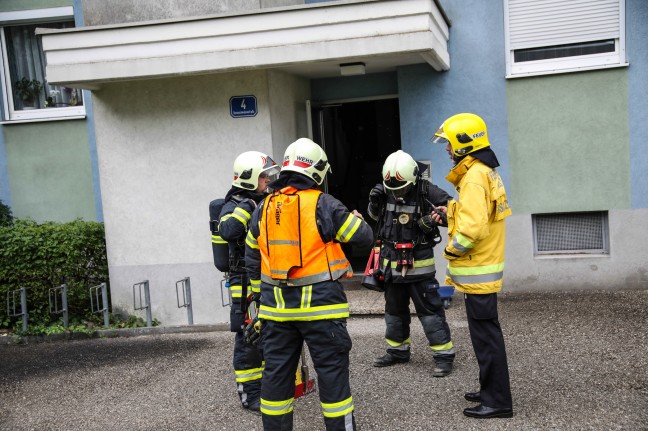 Einsatz bei Brandverdacht in einer Wohnanlage in Wels-Neustadt