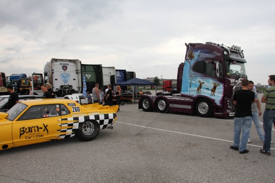 Erstes internationales "Truck & US Car Festival" in Hörsching