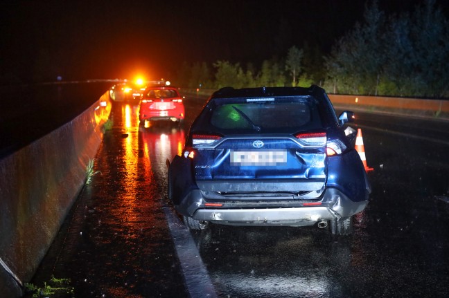 Nächtlicher Verkehrsunfall auf Innkreisautobahn bei Sattledt endet glimpflich