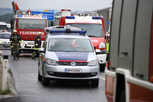 Schwerer LKW-Unfall auf der Innkreisautobahn bei Meggenhofen