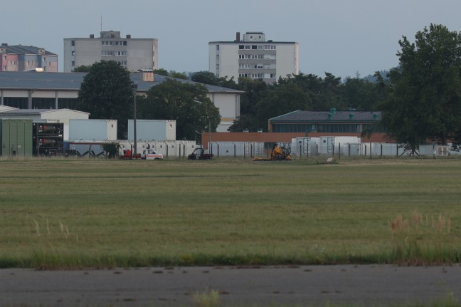 Hubschrauberabsturz am Flugplatz in Wels-Neustadt fordert drei Verletzte