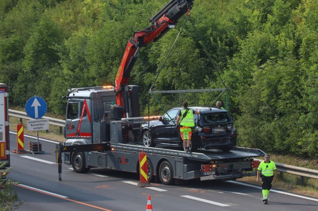 Stauchaos nach Unfllen in Baustellenbereich der Welser Autobahn bei Wels-Puchberg