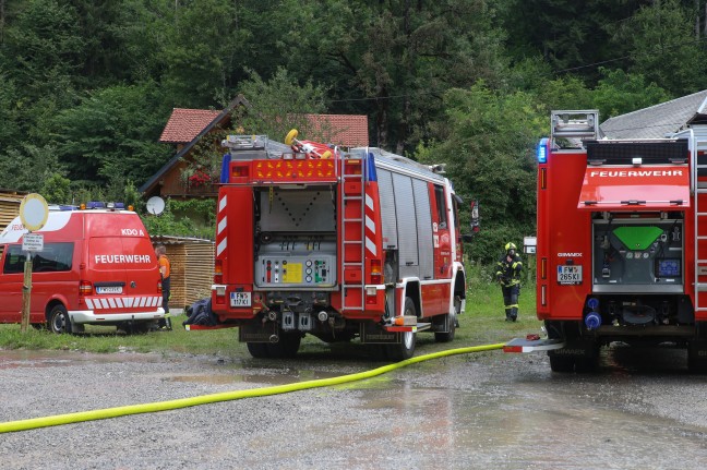 Brand eines kleineren Stadls in Rosenau am Hengstpaß löste kurzzeitig Großeinsatz der Feuerwehr aus