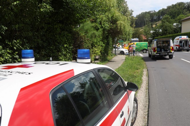 Schwerer Verkehrsunfall mit Motorrad in Schleißheim fordert zwei Verletzte