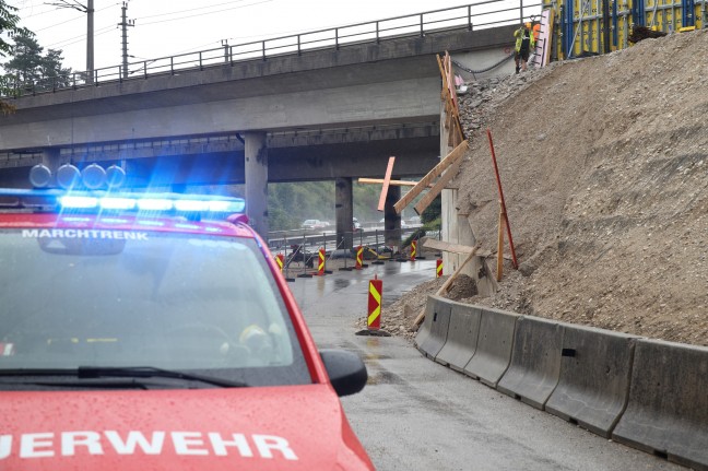 Hangrutsch bei Baustelle an der Westbahnstrecke in Marchtrenk