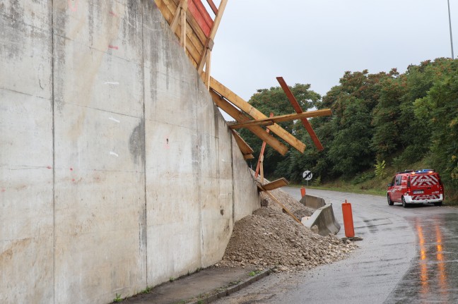 Hangrutsch bei Baustelle an der Westbahnstrecke in Marchtrenk