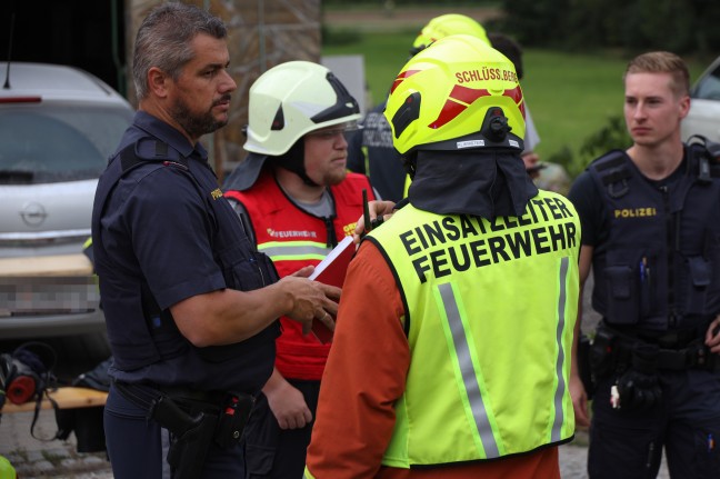 Drei Feuerwehren bei Brand im Keller eines Wohnhauses in Schlüßlberg im Einsatz