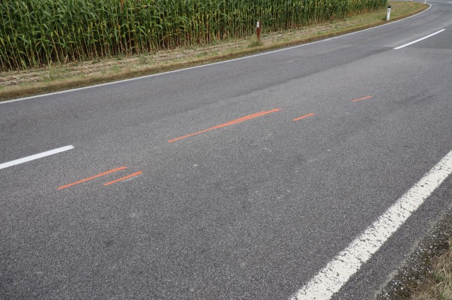 Motorradfahrer (42) bei schwerem Sturz in Eberschwang tödlich verletzt