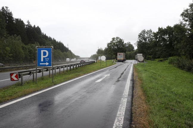 Dreister Einbruch in Auto auf Rastplatz bei Krenglbach whrend Insassen schliefen