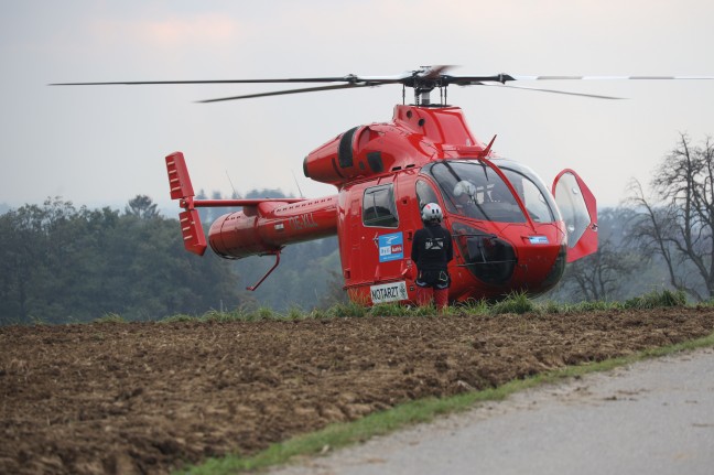 Schwerverletzter bei landwirtschaftlichem Unfall in Ried im Traunkreis