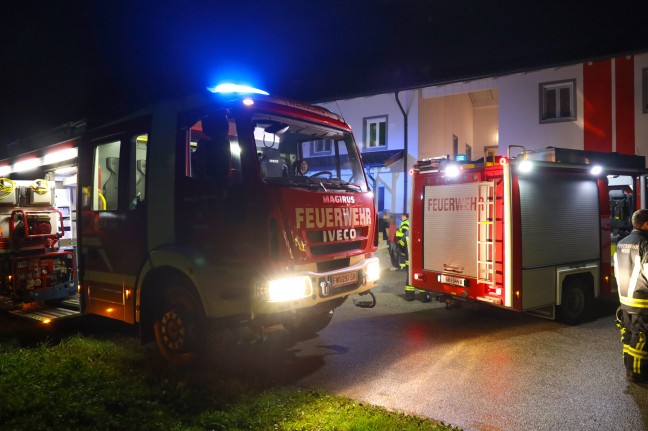 Drei Feuerwehren bei Brand in einem Wohnhaus in Wendling im Einsatz