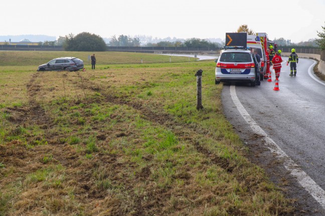 Schwerer Verkehrsunfall auf der Westautobahn bei Laakirchen endet glimpflich