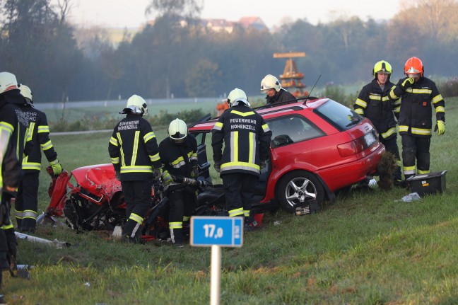 Zwei teils Schwerverletzte bei heftigem Crash auf Rieder Strae in St. Marienkirchen am Hausruck