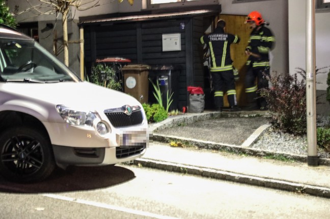 Feuerwehr bei gemeldetem Gasgeruch in Thalheim bei Wels im Einsatz