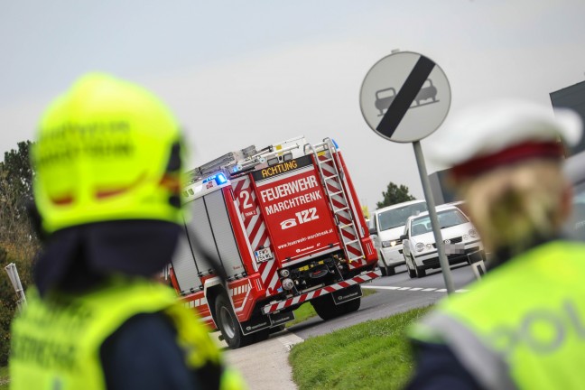 Stau im Berufsverkehr nach Auffahrunfall auf Wiener Strae bei Marchtrenk
