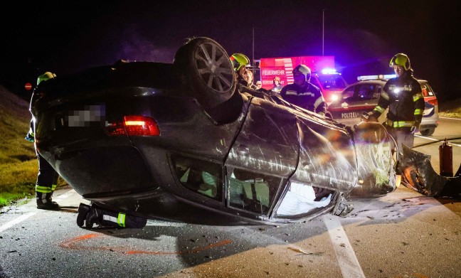 Schwerer Verkehrsunfall in St. Peter am Hart - Unfalllenker hatte Kokain in Socke versteckt