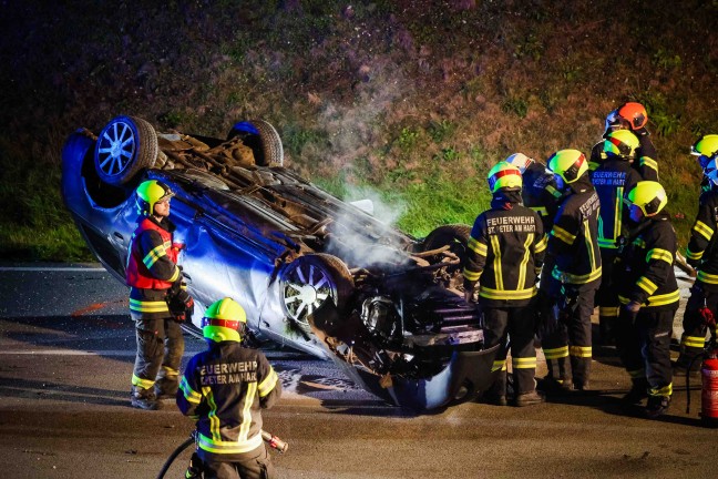 Schwerer Verkehrsunfall in St. Peter am Hart - Unfalllenker hatte Kokain in Socke versteckt