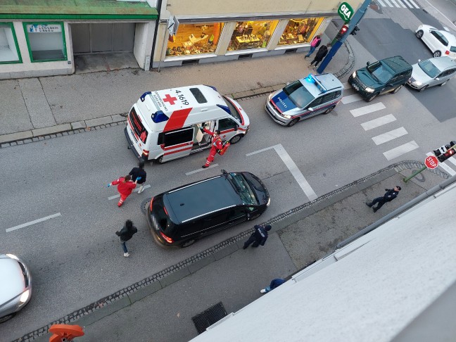 Wochenendeinkauf in Wels-Innenstadt endet mit Polizei- und Rettungseinsatz