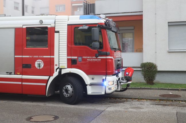 Sanierungsarbeiten lsten Einsatz wegen vermeintlichem Gasgeruch in Wohnanlage in Wels-Neustadt aus