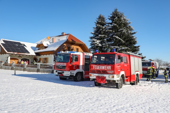 Brand im Dachboden eines Wohnhauses in Stroheim sorgt für Großeinsatz